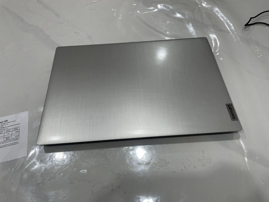 ноутбук Lenovo