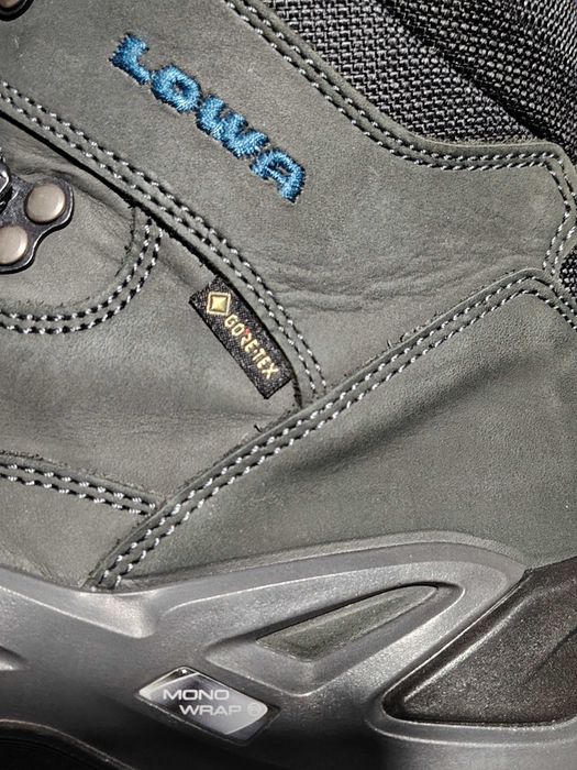 LOWA RENEGADE GTX Mid ghete din piele, mărimea 46, interior 29 cm.