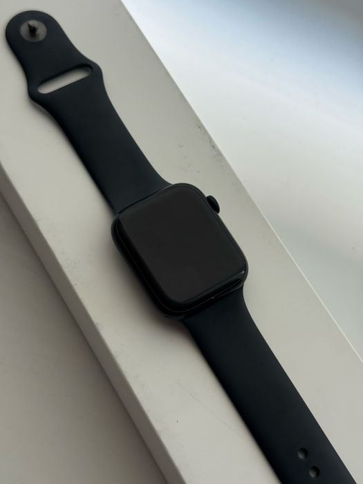 Apple watch 8 series