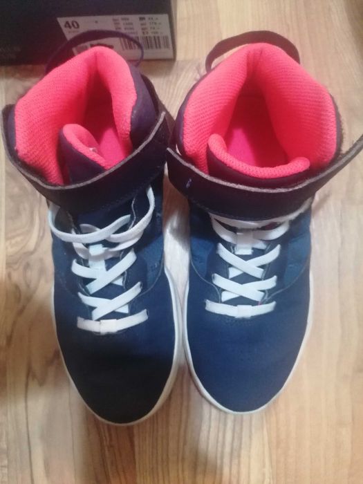 Маратонки за момиче