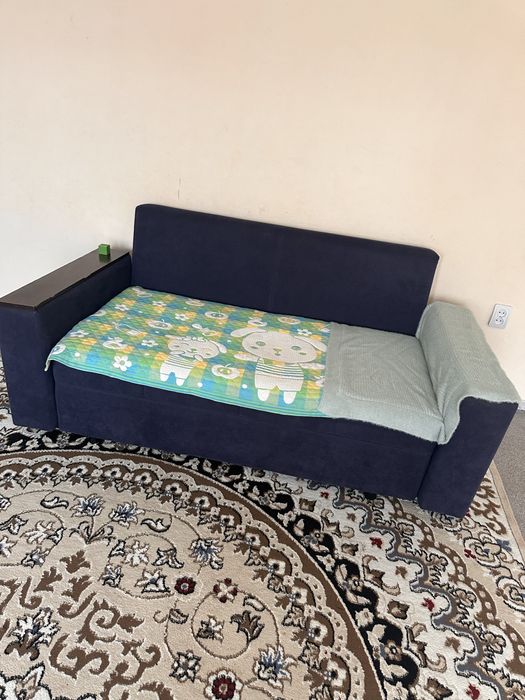 Продам диван подростковый