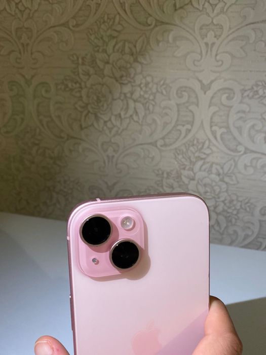 Продам iPhone 15