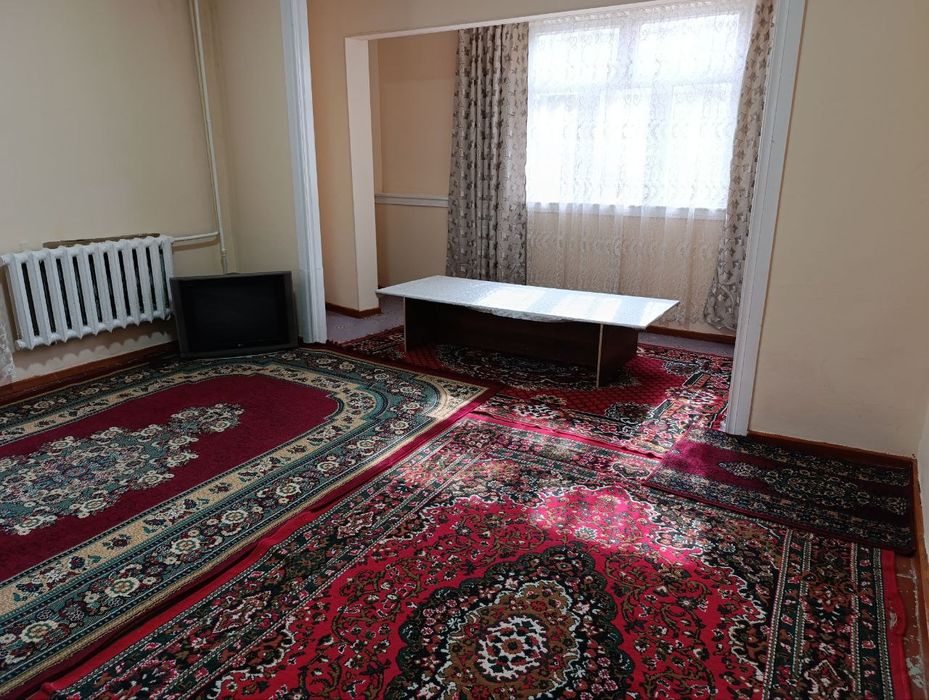 Юнусобод 3кв Универсам 1комнатная толка семейний место отлично 2етаж