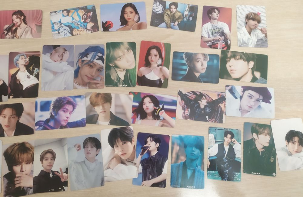 K-pop карточки и холдер