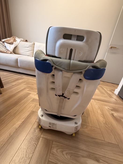 Кресло Happy babby детское с ISOFIX