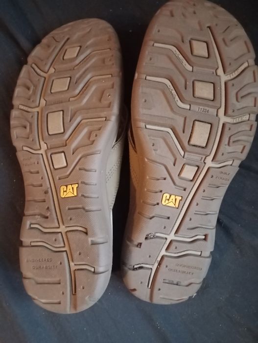 Сандали и чехли CAT