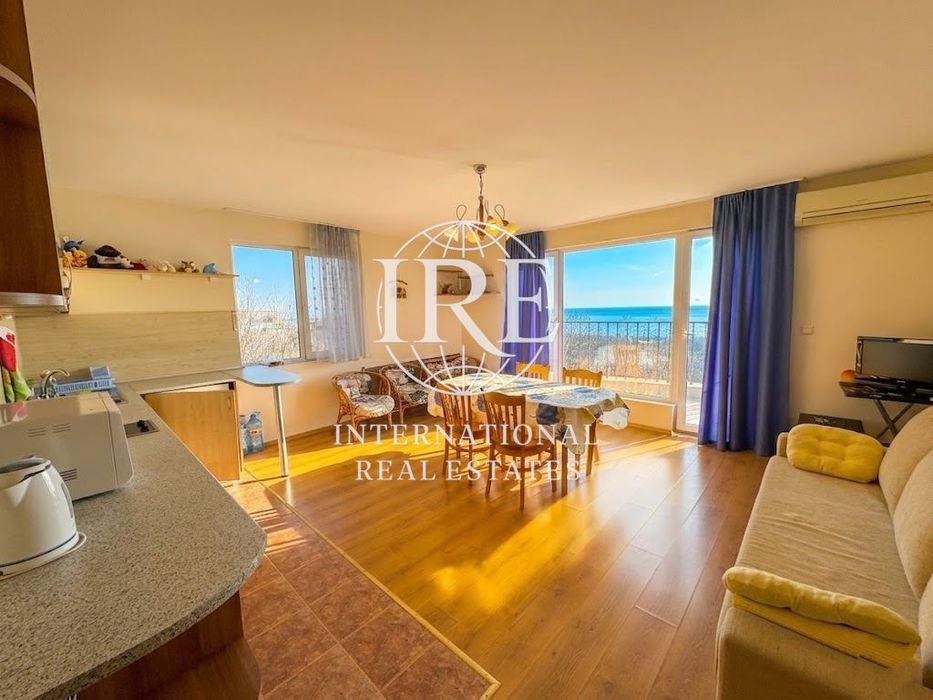 Тристаен 100 кв с панорама нескриваема Кабакум