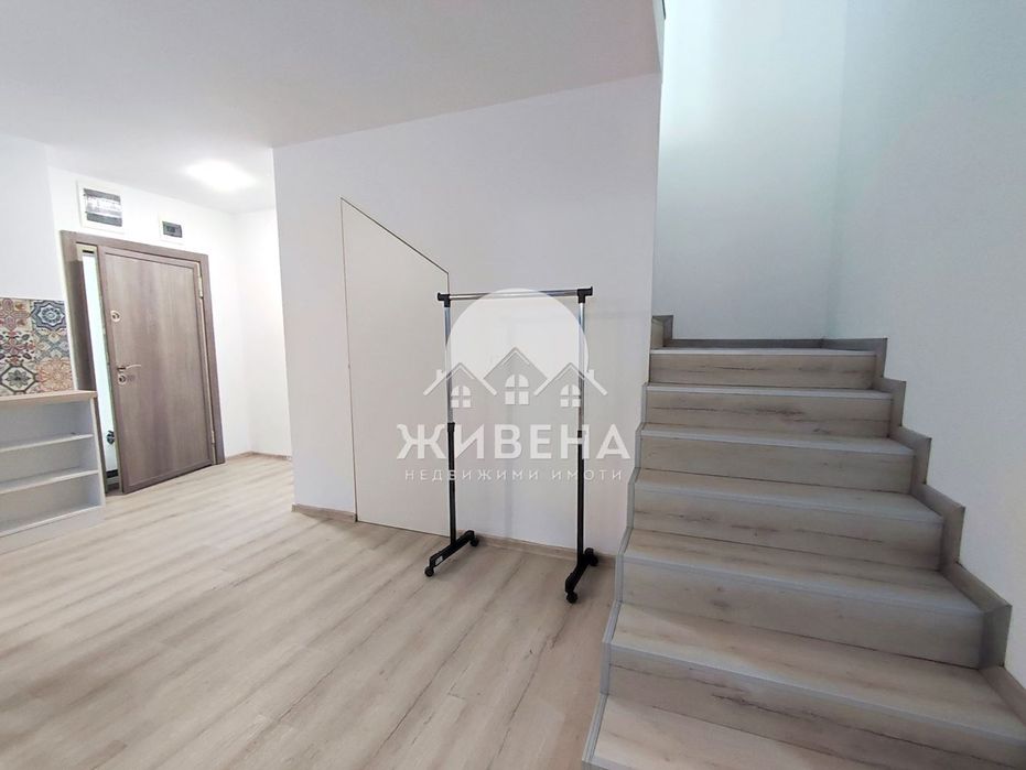 Дава се под наем Четиристаен апартамент в к.к. Св.Св. Константин и Елена - 140 кв.м за 1400 € - Снимка #4