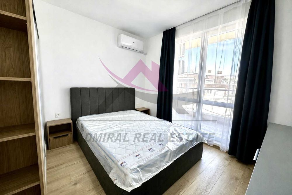 Чисто нов двустаен -Младост 1