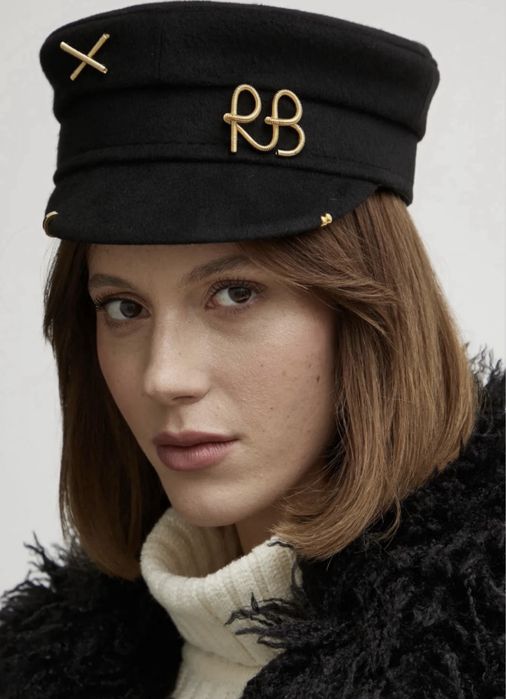Черна Шапка -RB