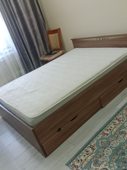 Продам кровать двуспальный