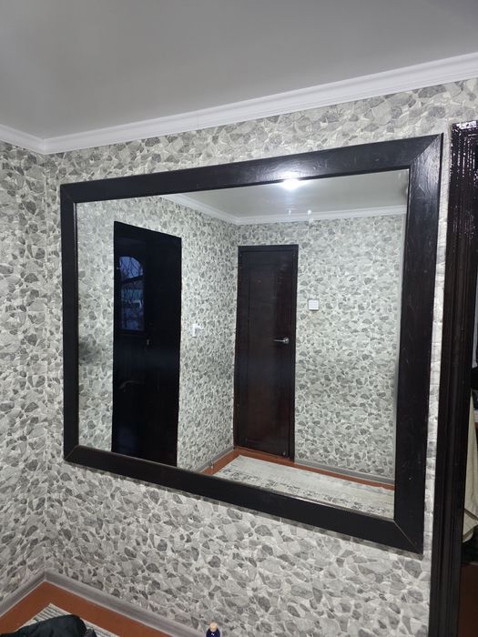 Продам большое зеркало