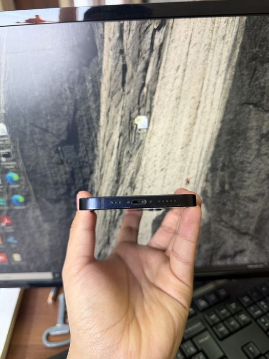 Продам и обмен iPhone 12 64GB