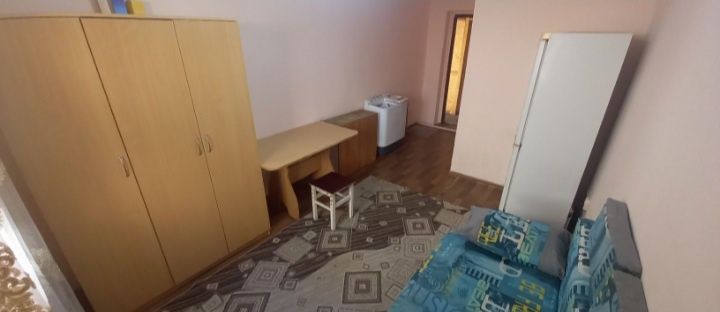 Комната 18 кв м со своим санузлом Комуслуги внутри Без авто