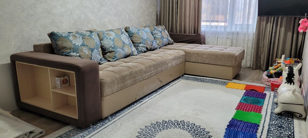 Продам угловой диван