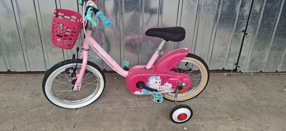 Bicicleta Btwin 14", pentru copii 3-6 ani.