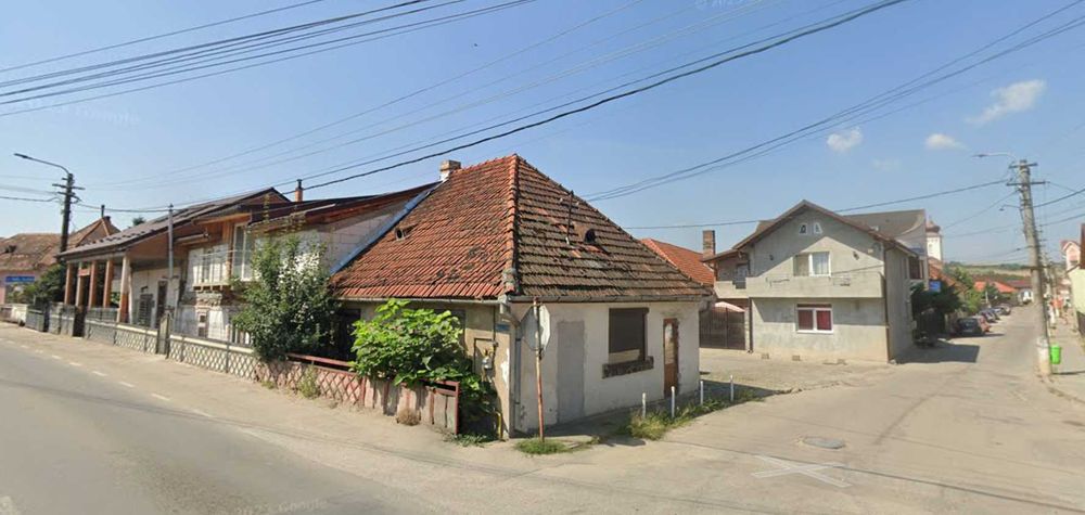 Casă Aiud centru, 2 camere - lângă Cetate - locuință sau sp. comercial