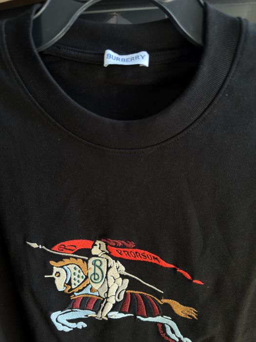 Tricou negru Burberry, bumbac 100%, logo brodat pe partea din fata, masura M, fara eticheta
