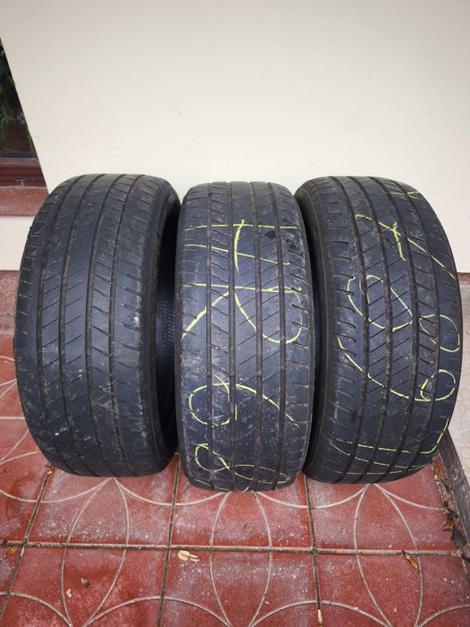 3 anvelope Bridgestone 245/50 R19 – stare bună