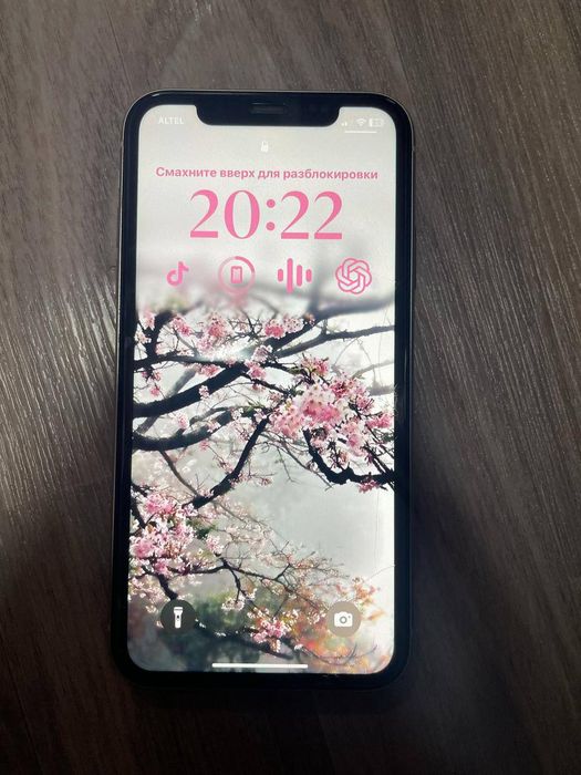 iPhone 11, в хорошем состоянии