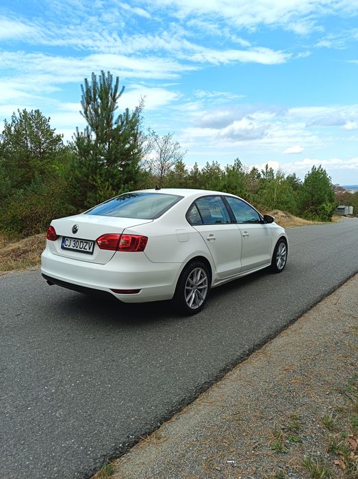 Vând vw jetta 1.2 tsi