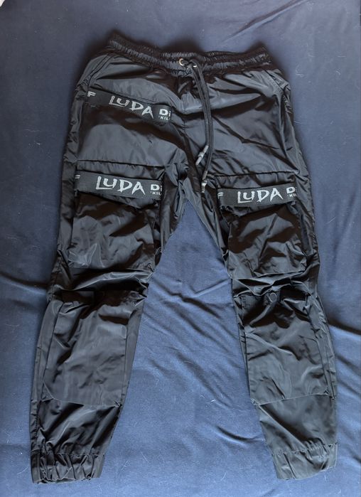 Продавам LUDA Рядък панталон