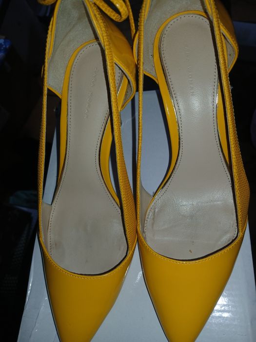 Pantofi cu toc Zara