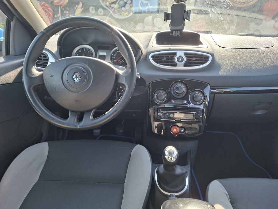 Vând Renault Clio 3