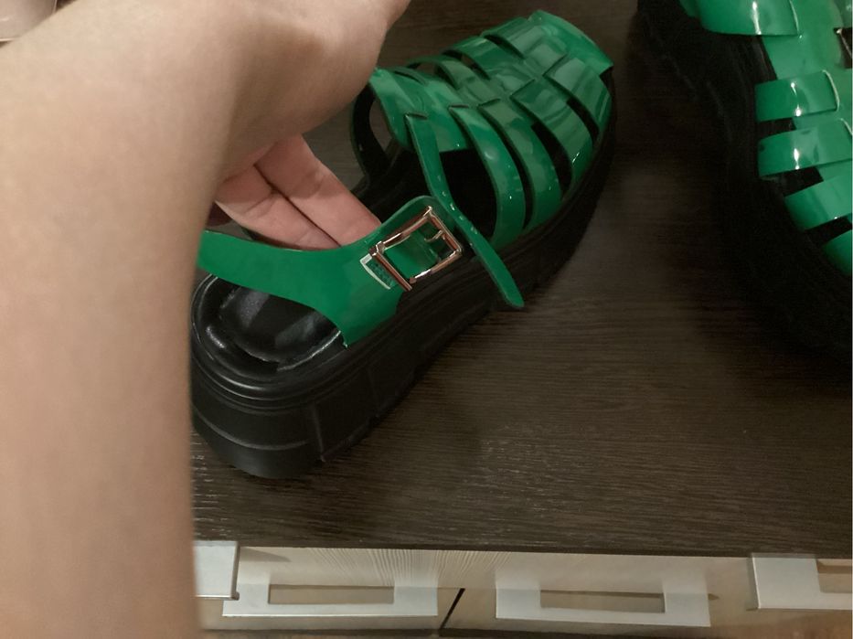 Босоножки на платформе стильняги