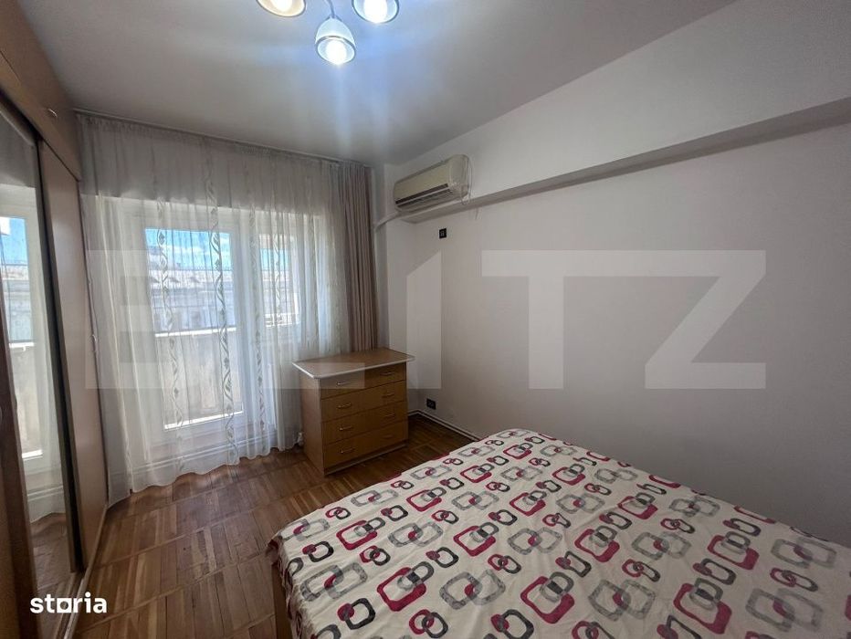 Apartament cu 3 camere, decomandat, centru-Universitate