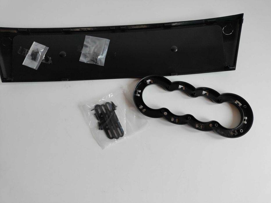 Решетка без емблема АУДИ А6 Ц6 от 04 - 08 МАТ Черна Тунинг Audi A6 C6