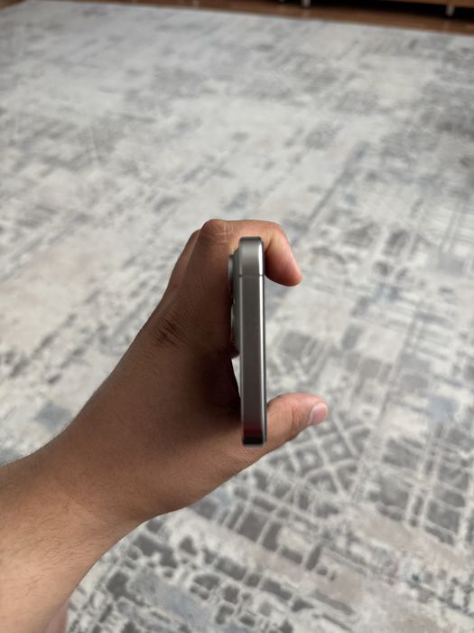 Продам iPhone 15 Pro Max 256