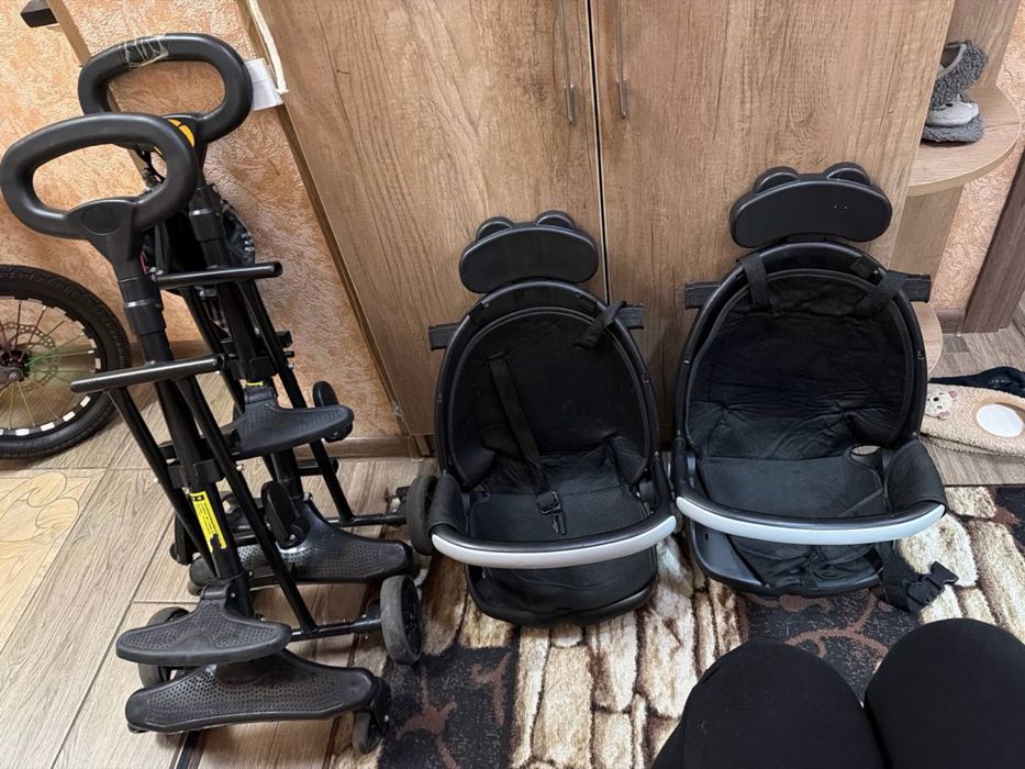 Коляска для двойни или погодок.