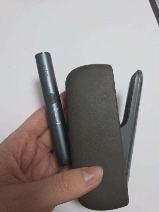 Iqos ILUMA + husa