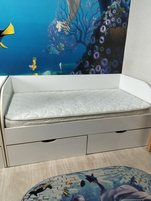 Детские кровати 2 шт.