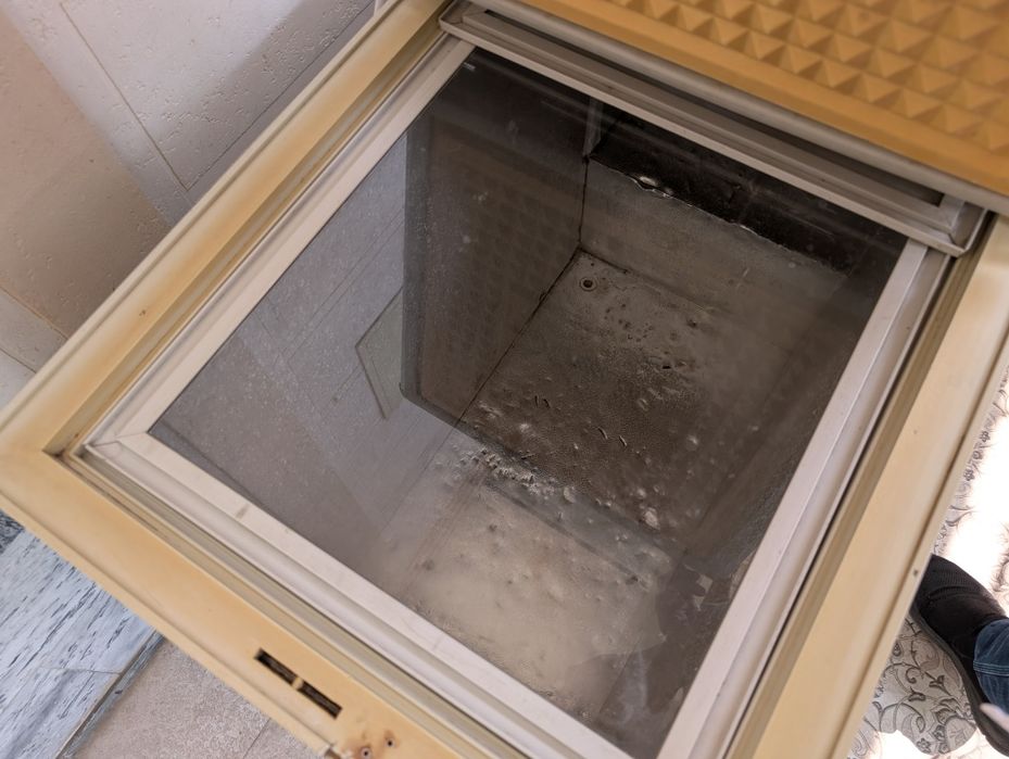 Морозильник в отличном состоянии