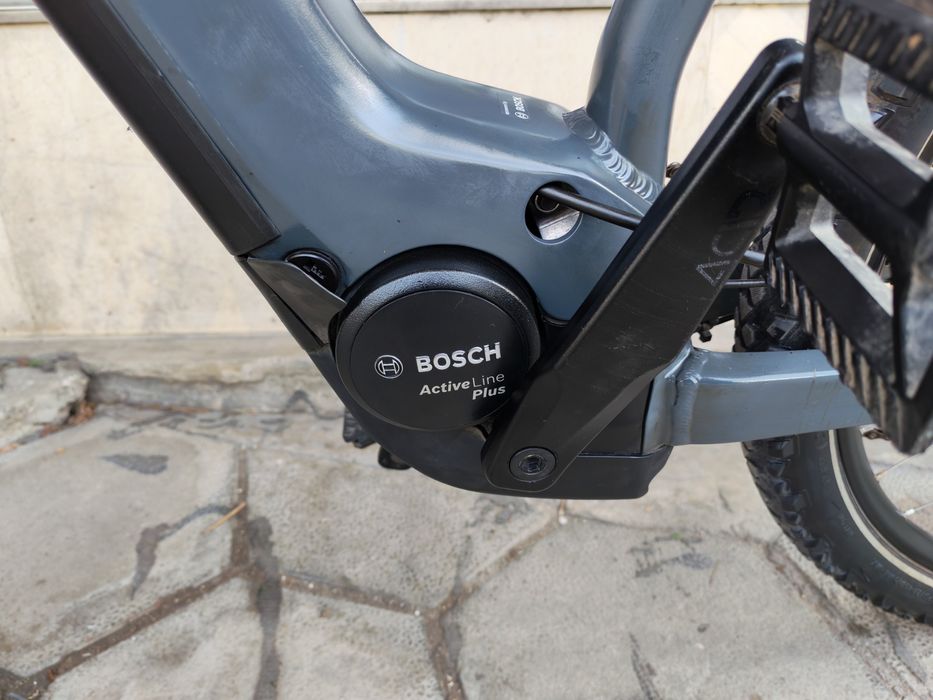 Електрически велосипед Cube