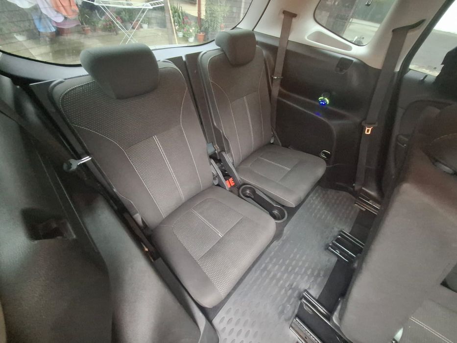 Vând Opel Zafira tourer 7 locuri