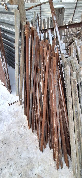 Продам угольник в хорошем состоянии