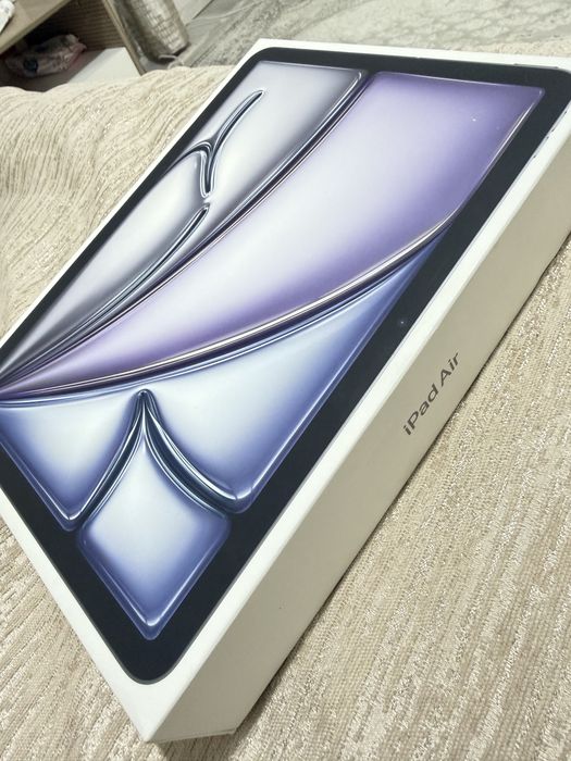 Apple iPad Air 13 8/256 gb