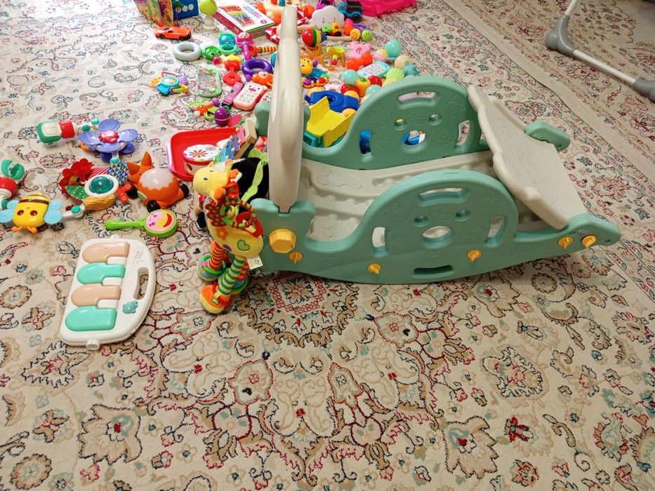 Продам детские игрушки