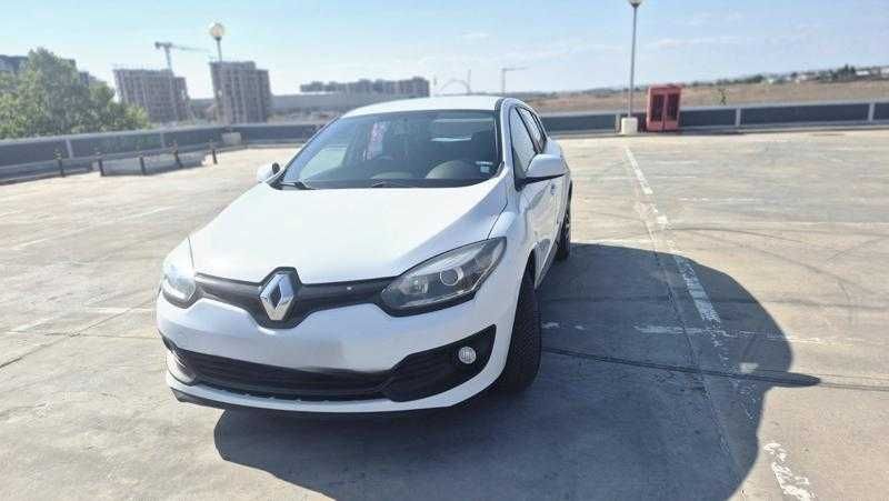 Продавам Рено Меган