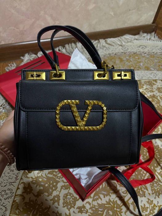Оригинальная сумка Valentino Garavani. Идеал!