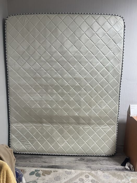 продам матрас (район эталон)