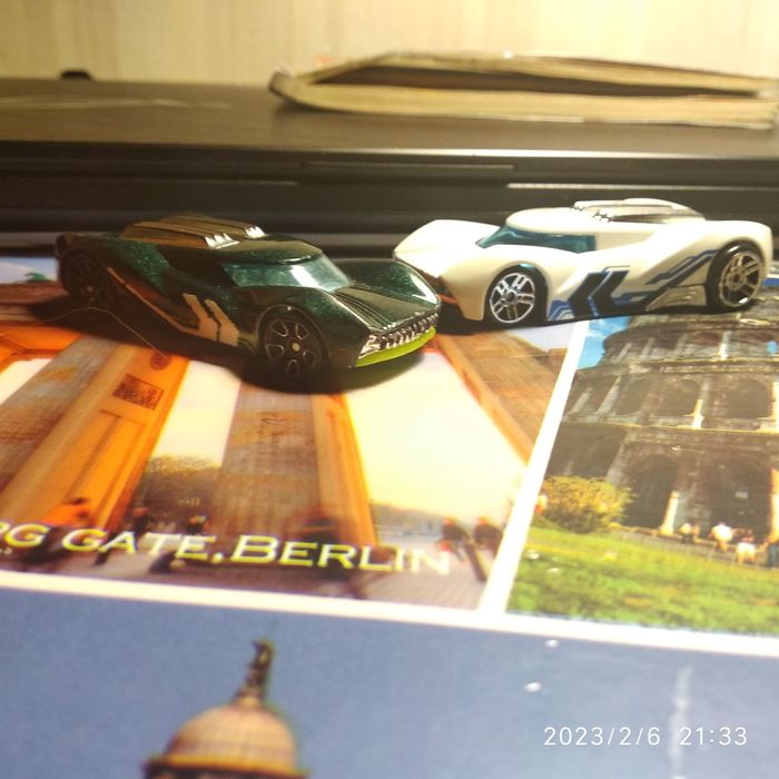 Продам две машинки