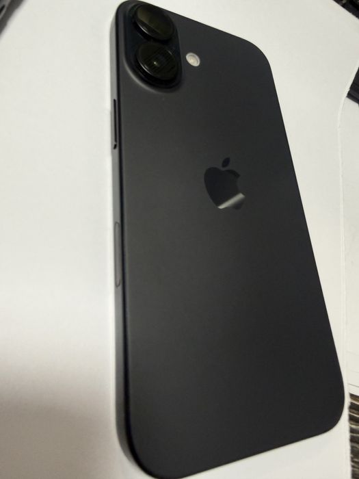 Iphone 16 128gb с гаранция