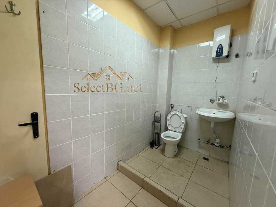 Дава се под наем Магазин в Велико Търново, Център - 120 кв.м за 357 € - Снимка #8