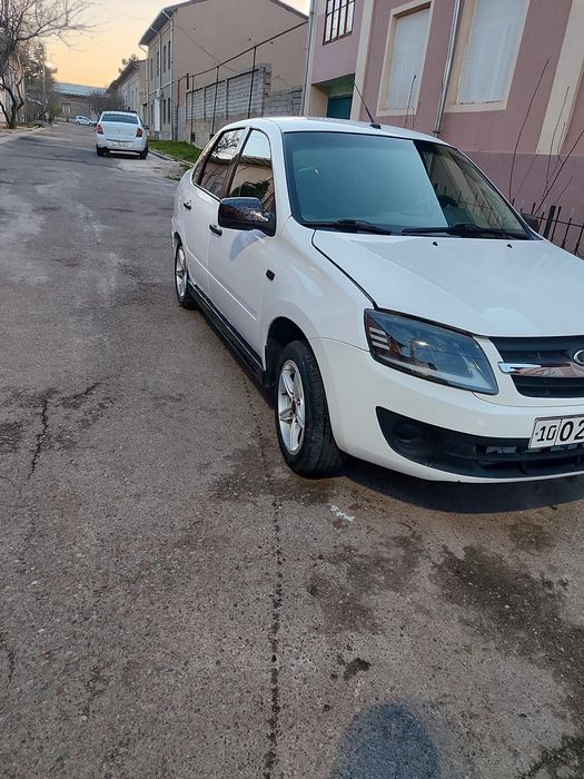 LADA GRANTA sotiladi sastayanasi idiyal