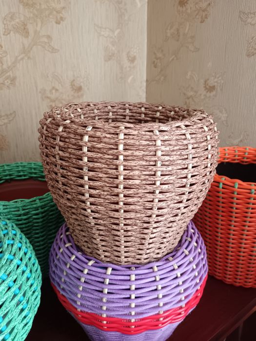 Продам плетенные горшки под цветы