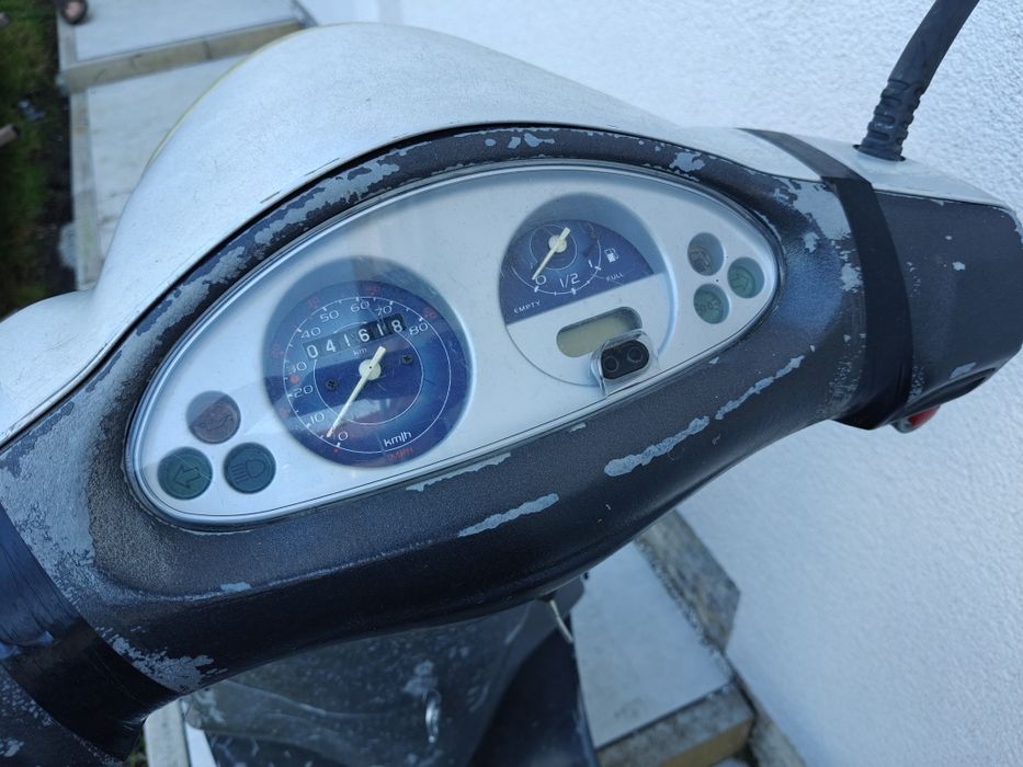 Vand / dezmembrez Piaggio Fly 50 4T (piese)